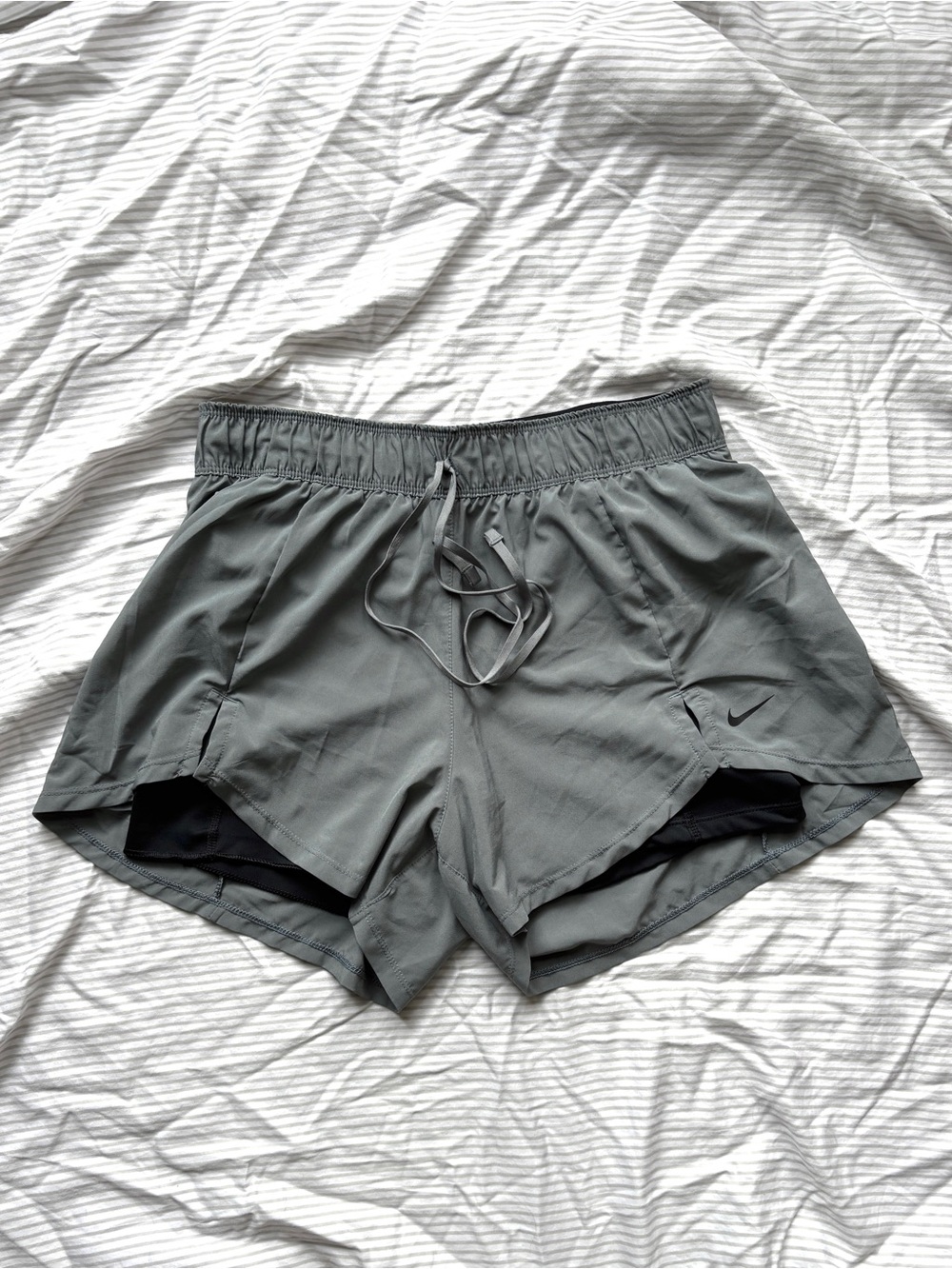 NWOT *see description* Nike Flex Essential 2-in-1 Training Shorts in gray/black